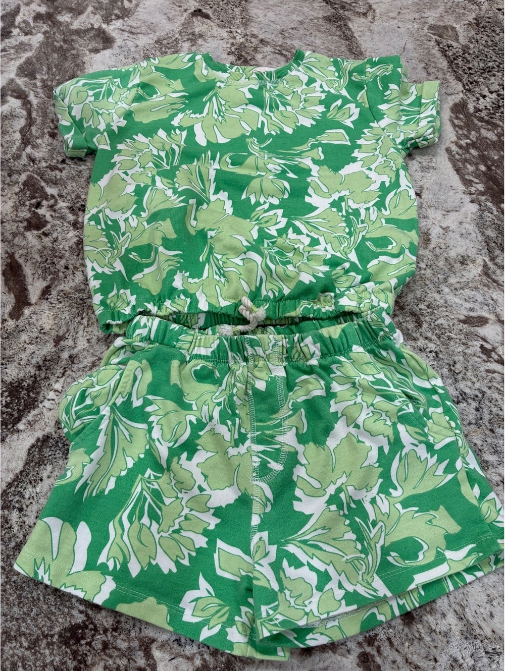 Jessica Simpson Girls Green Floral Shorts and Top Set Size 10